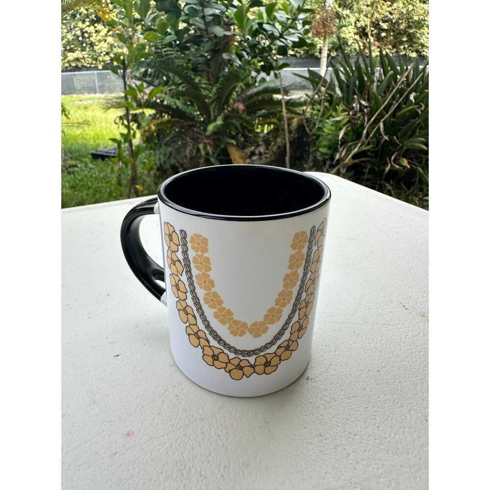 NWOT Custom Multi-Strand Hawaiian Lei Pikake Puakenikeni Ceramic Coffee Mug